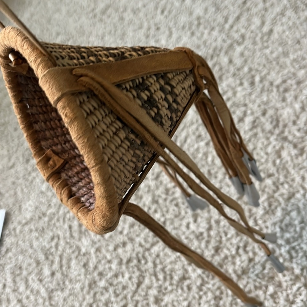 Apache burden basket - leather and metal dangle - Picture 2 of 10